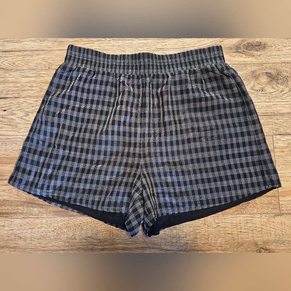 Babaton Shorts